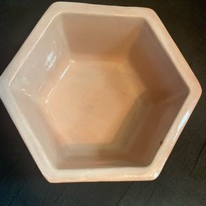 Vintage Haeger Planter 4002. 3” High 5 1/4” Across